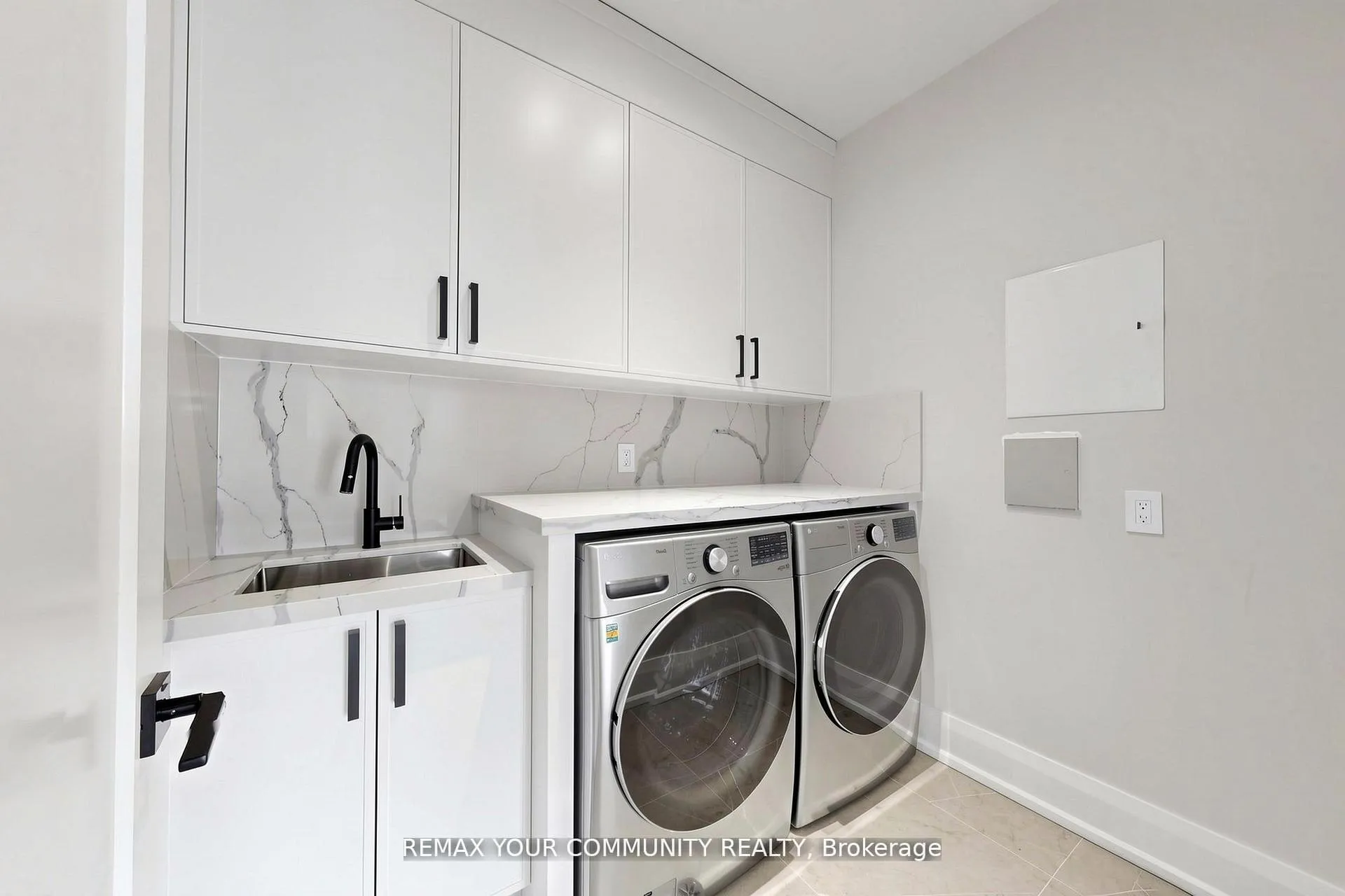 Photo 42 of 97 Ranee Avenue, Toronto, Englemount-Lawrence — HOMEH