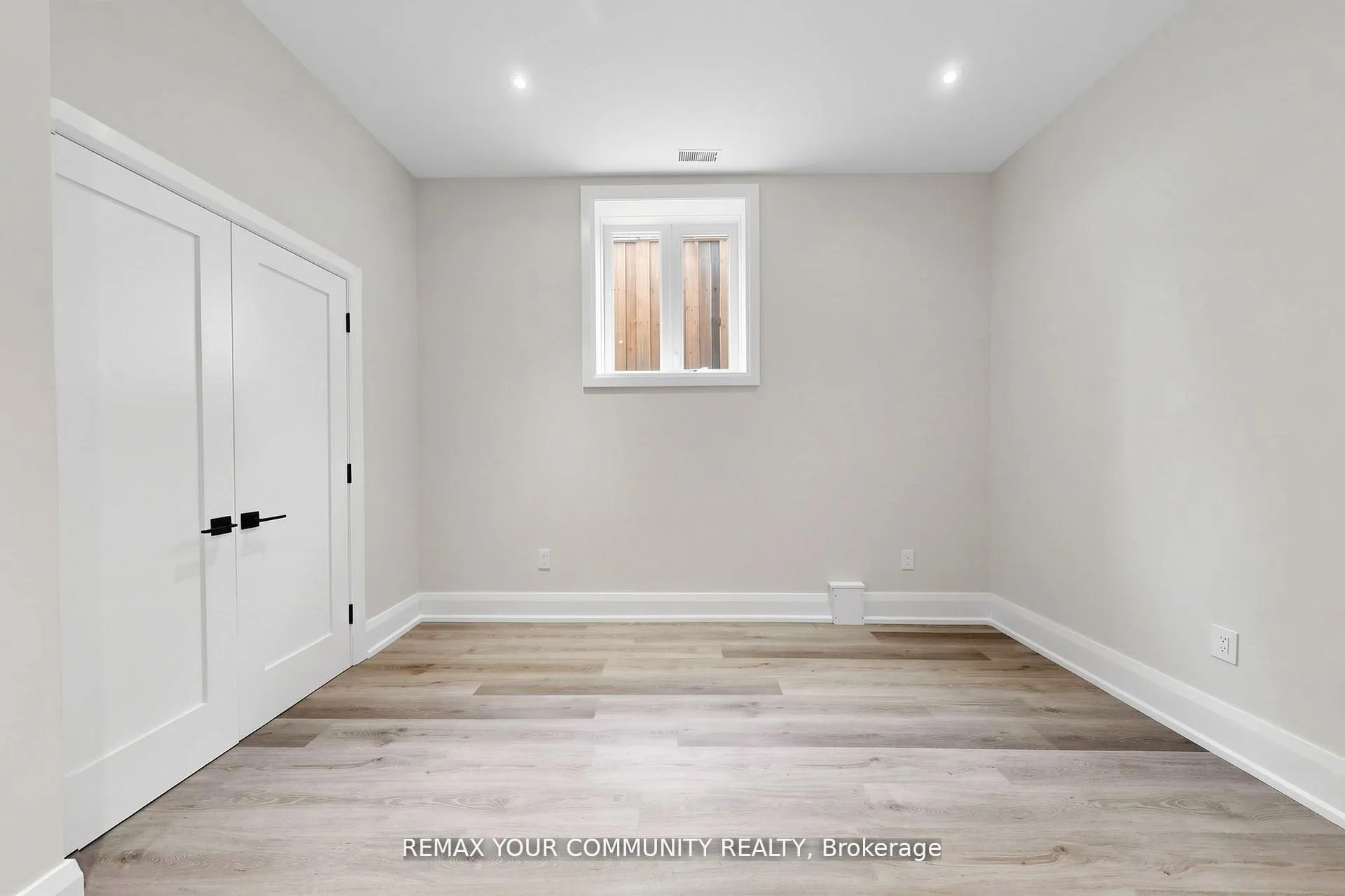 Photo 43 of 97 Ranee Avenue, Toronto, Englemount-Lawrence — HOMEH