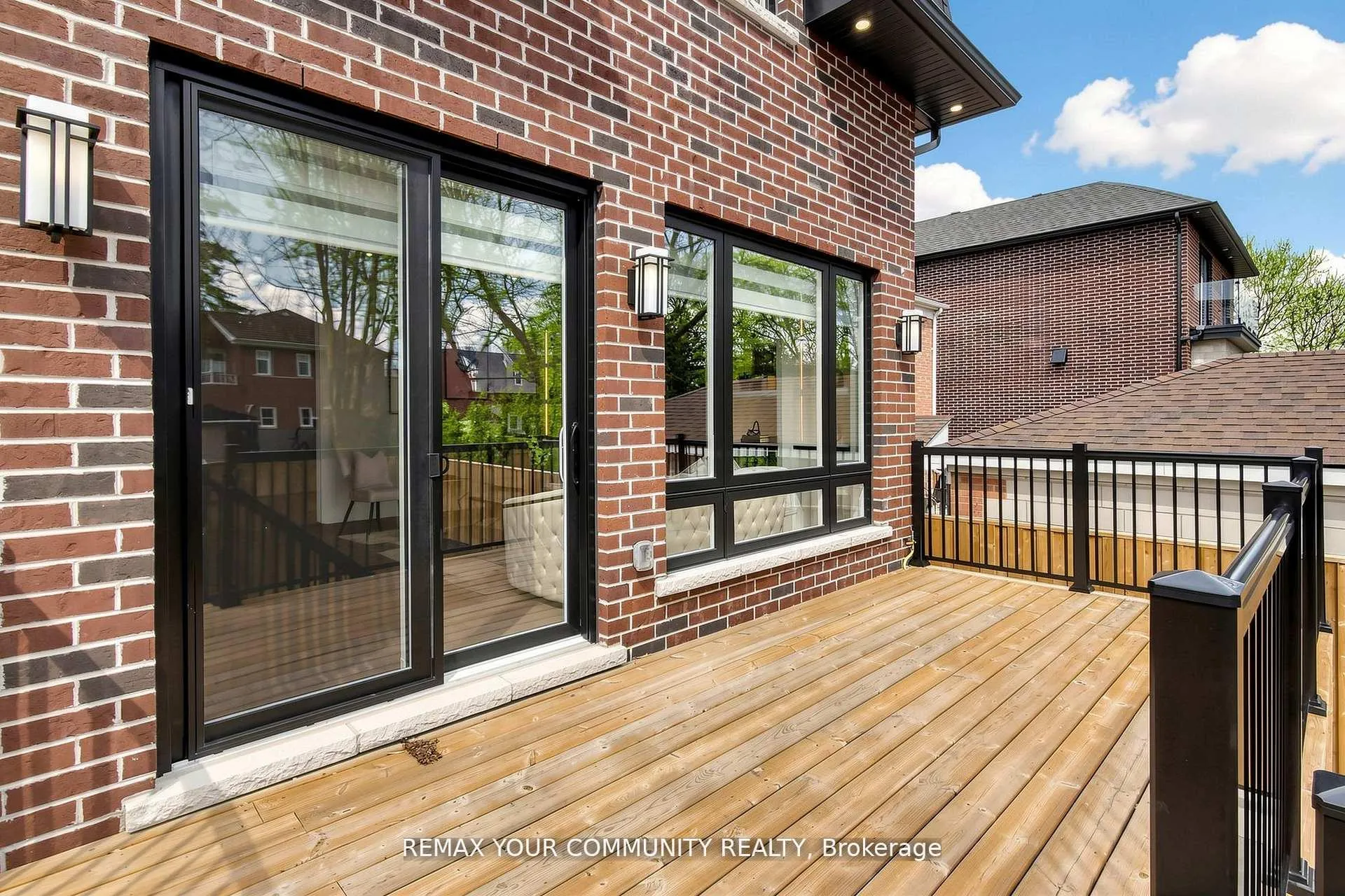 Photo 49 of 97 Ranee Avenue, Toronto, Englemount-Lawrence — HOMEH