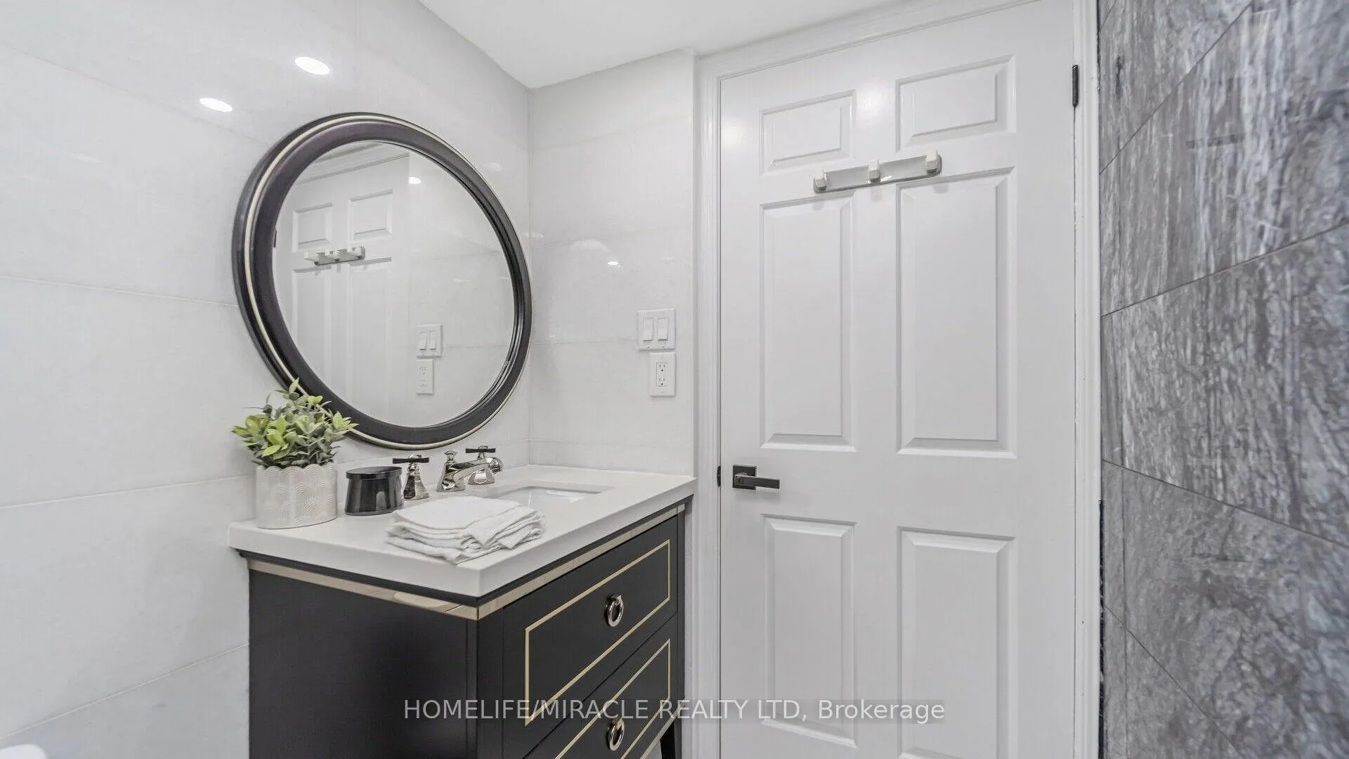 Photo 21 of Unit 510, 22 Hanover Road, Brampton, Queen Street Corridor — HOMEH