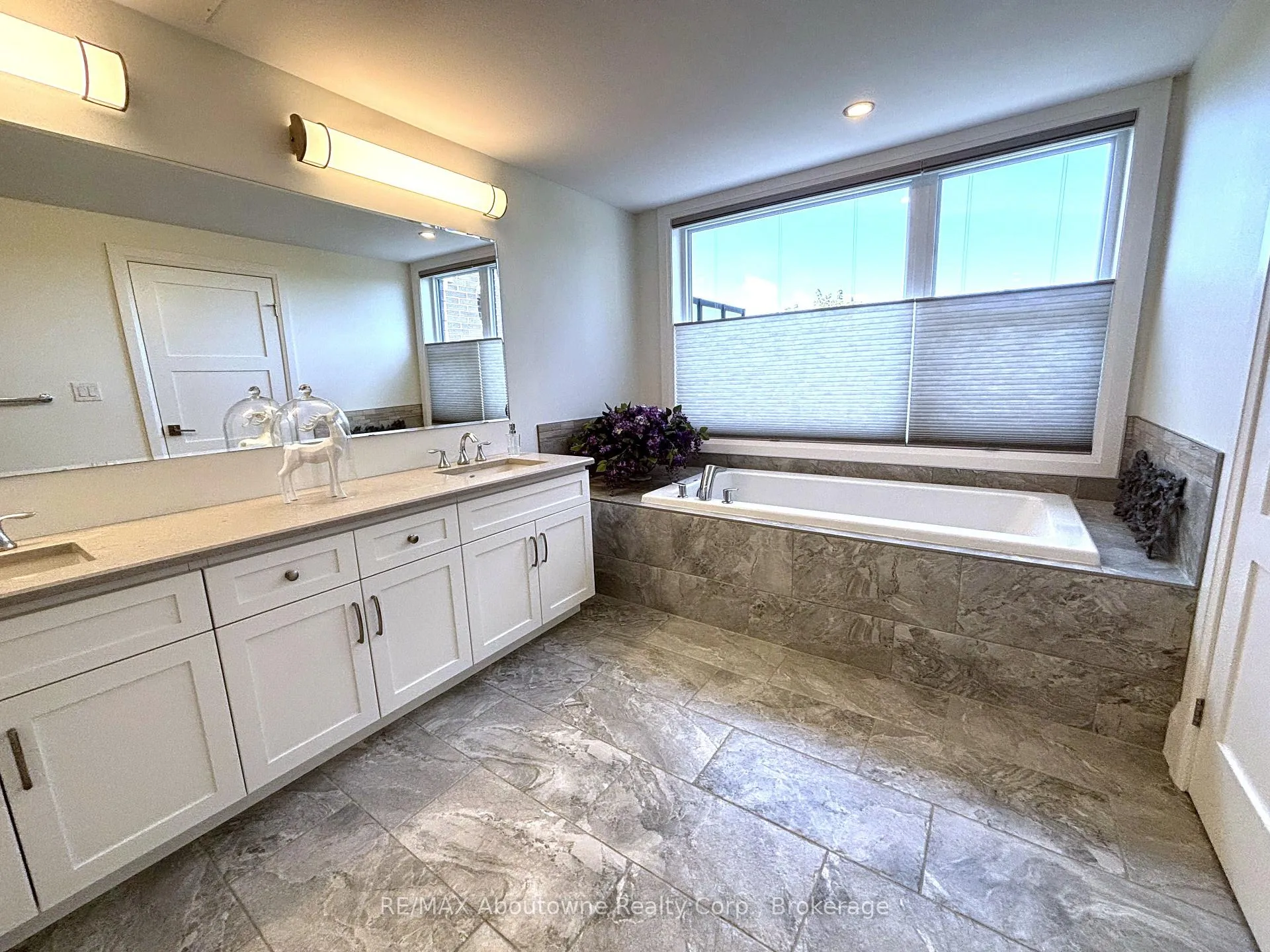 Photo 27 of Unit RL5, 53 Arthur Street S, Guelph, St. Patrick's Ward — HOMEH