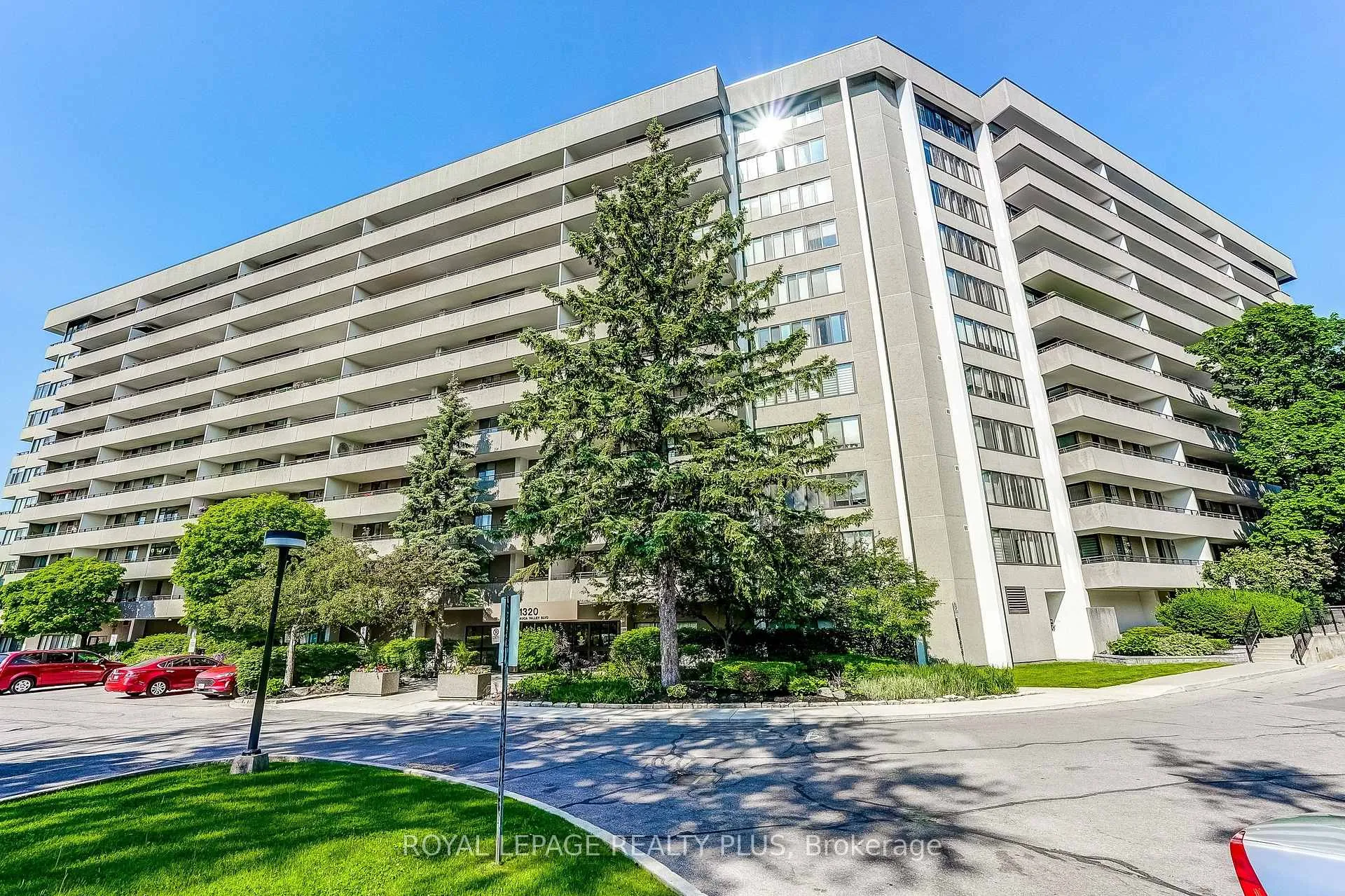Photo of Unit 906, 1320 Mississauga Valley Boulevard