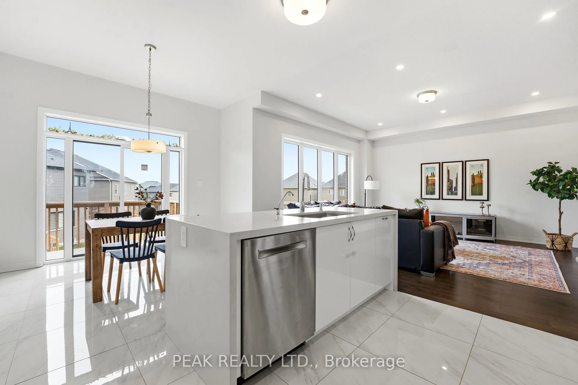 Photo 11 of 23 Stokes Road, Brant, Paris — HOMEH
