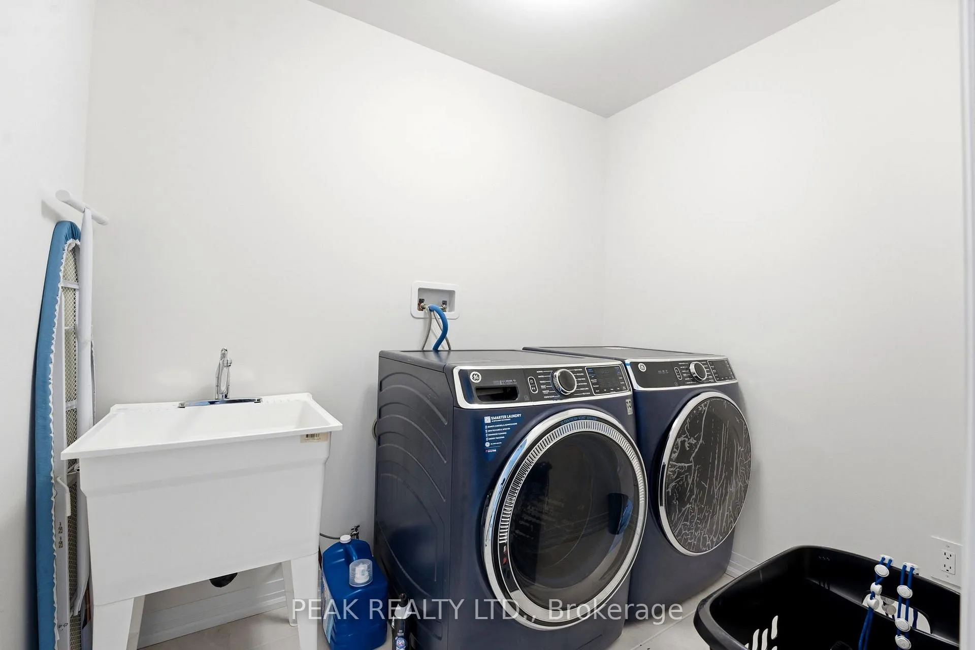 Photo 30 of 23 Stokes Road, Brant, Paris — HOMEH