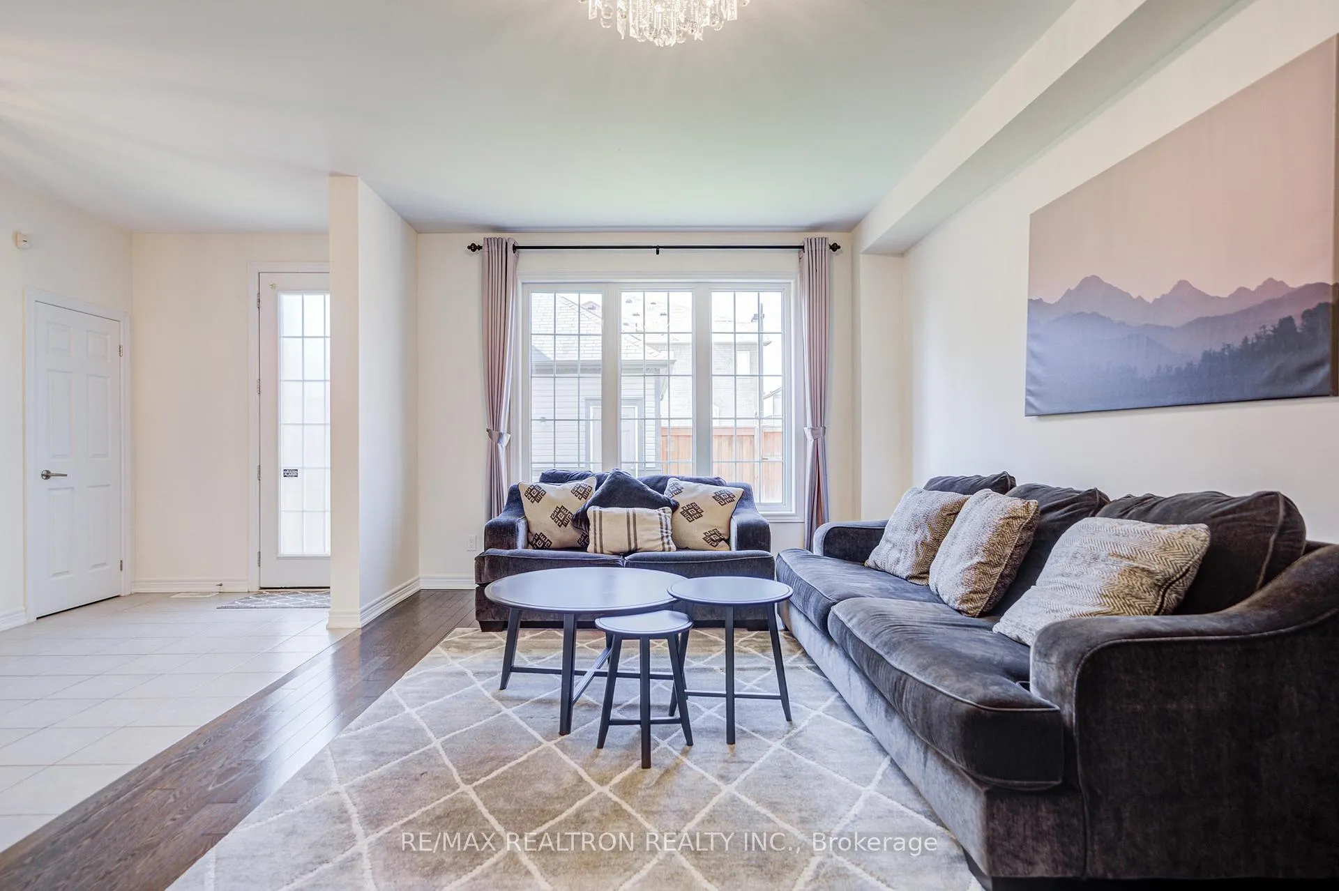 Photo 11 of 2776 Donald Cousens Parkway, Markham, Cornell — HOMEH