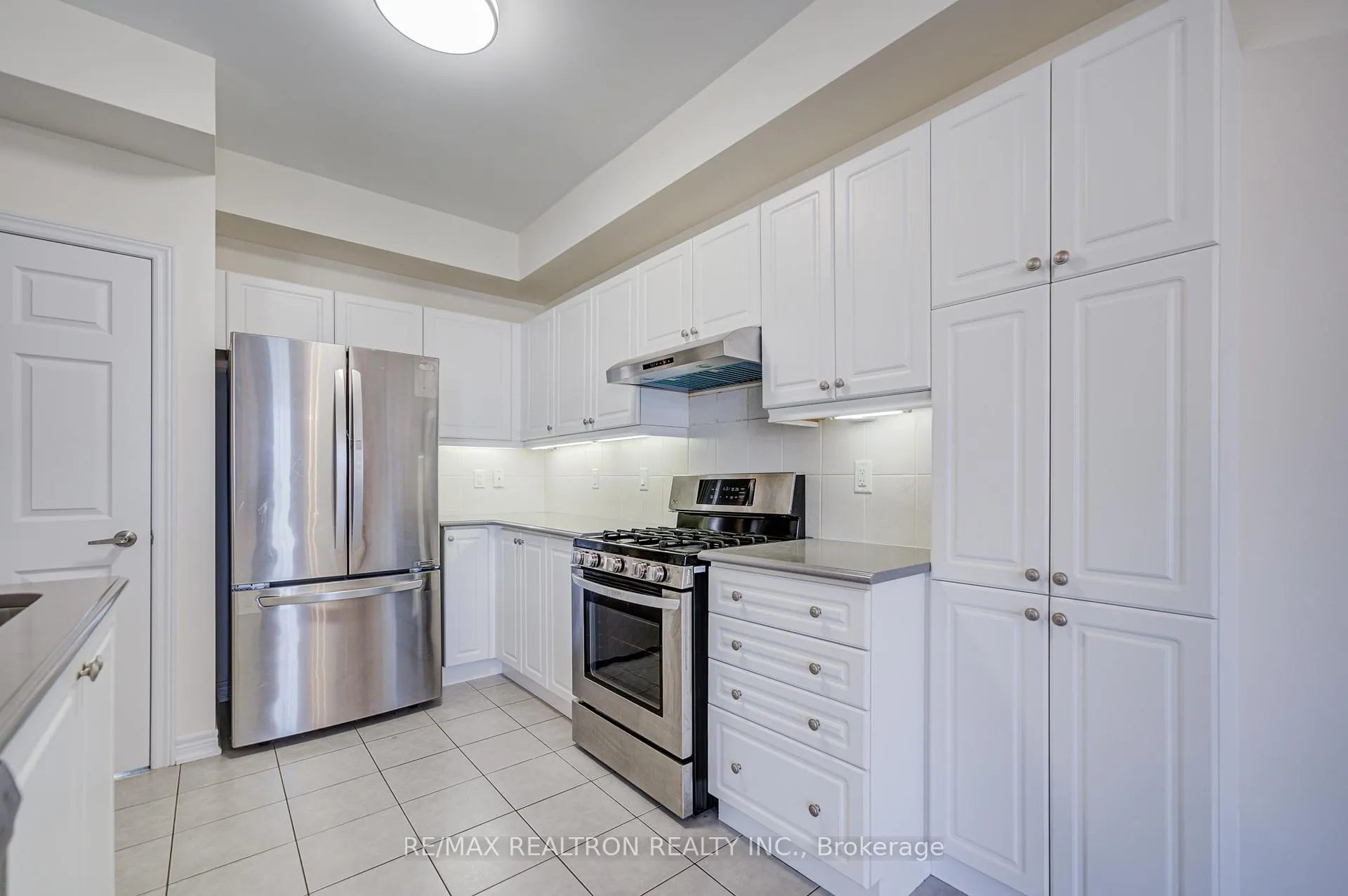 Photo 18 of 2776 Donald Cousens Parkway, Markham, Cornell — HOMEH