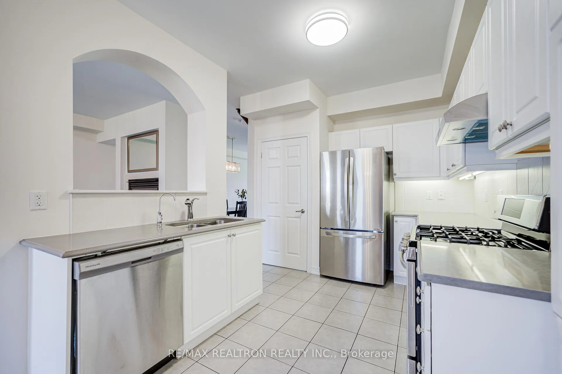 Photo 20 of 2776 Donald Cousens Parkway, Markham, Cornell — HOMEH