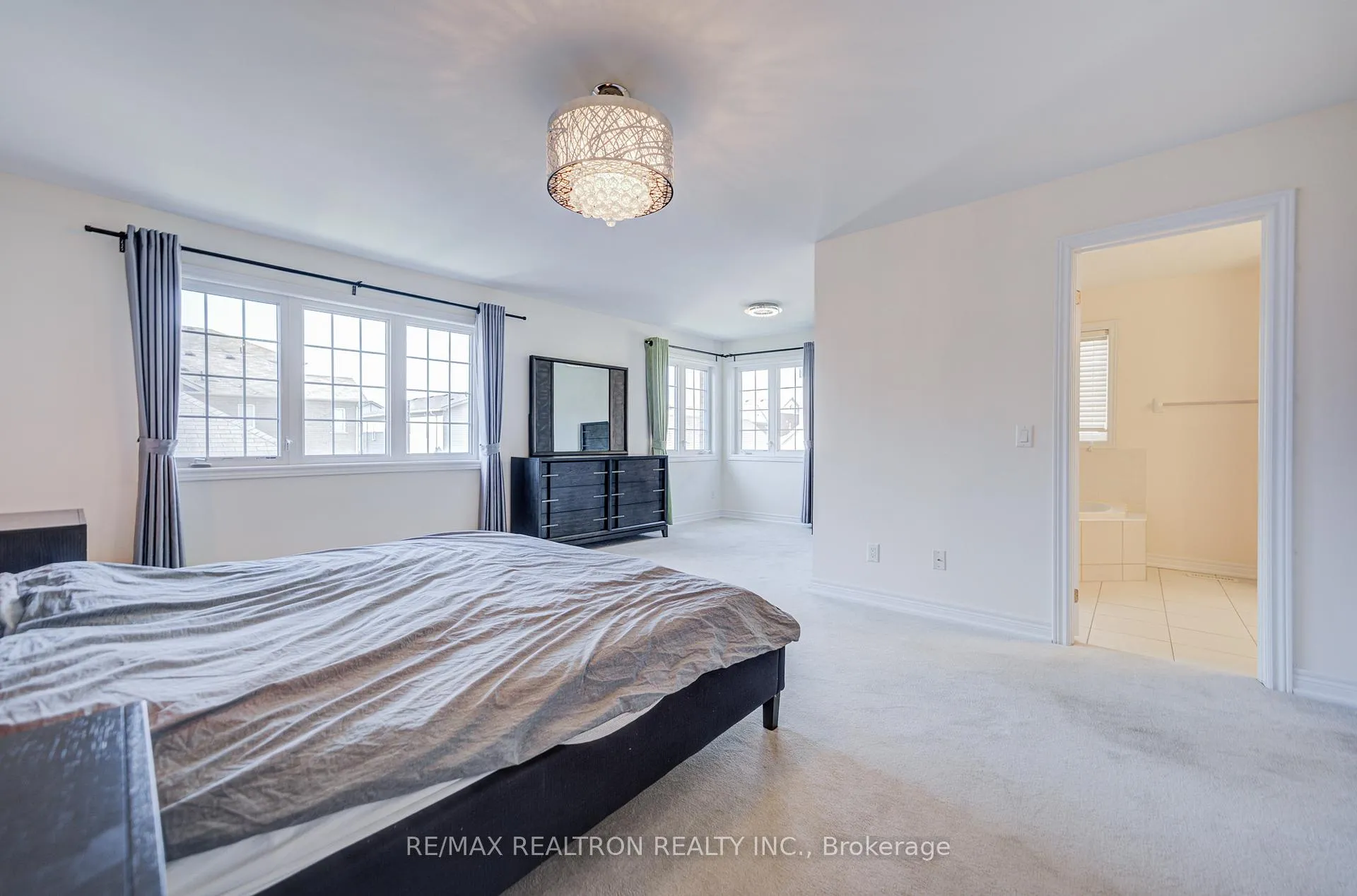 Photo 45 of 2776 Donald Cousens Parkway, Markham, Cornell — HOMEH