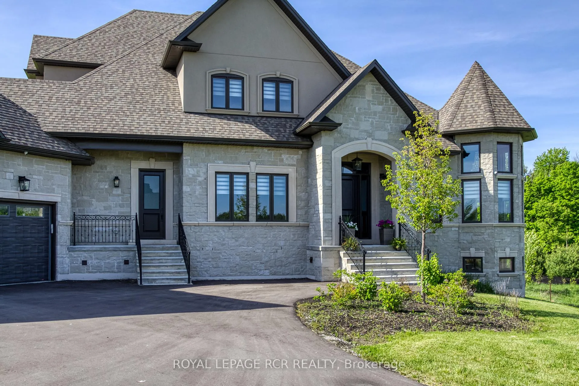 Photo 3 of 166 Logan Road, Caledon, Palgrave — HOMEH