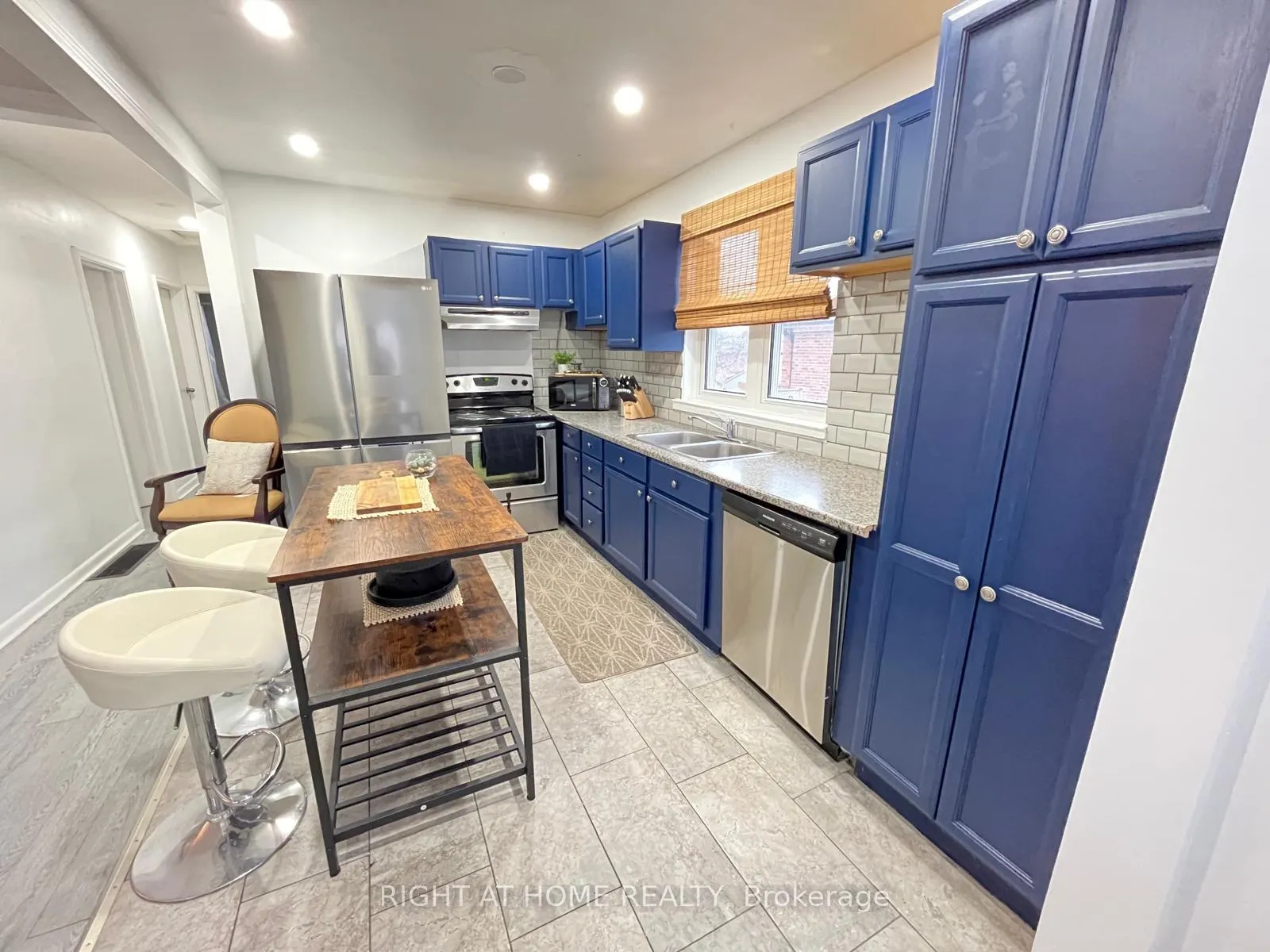 Photo 3 of Unit Main, 601 Olive Avenue, Oshawa, Donevan — HOMEH