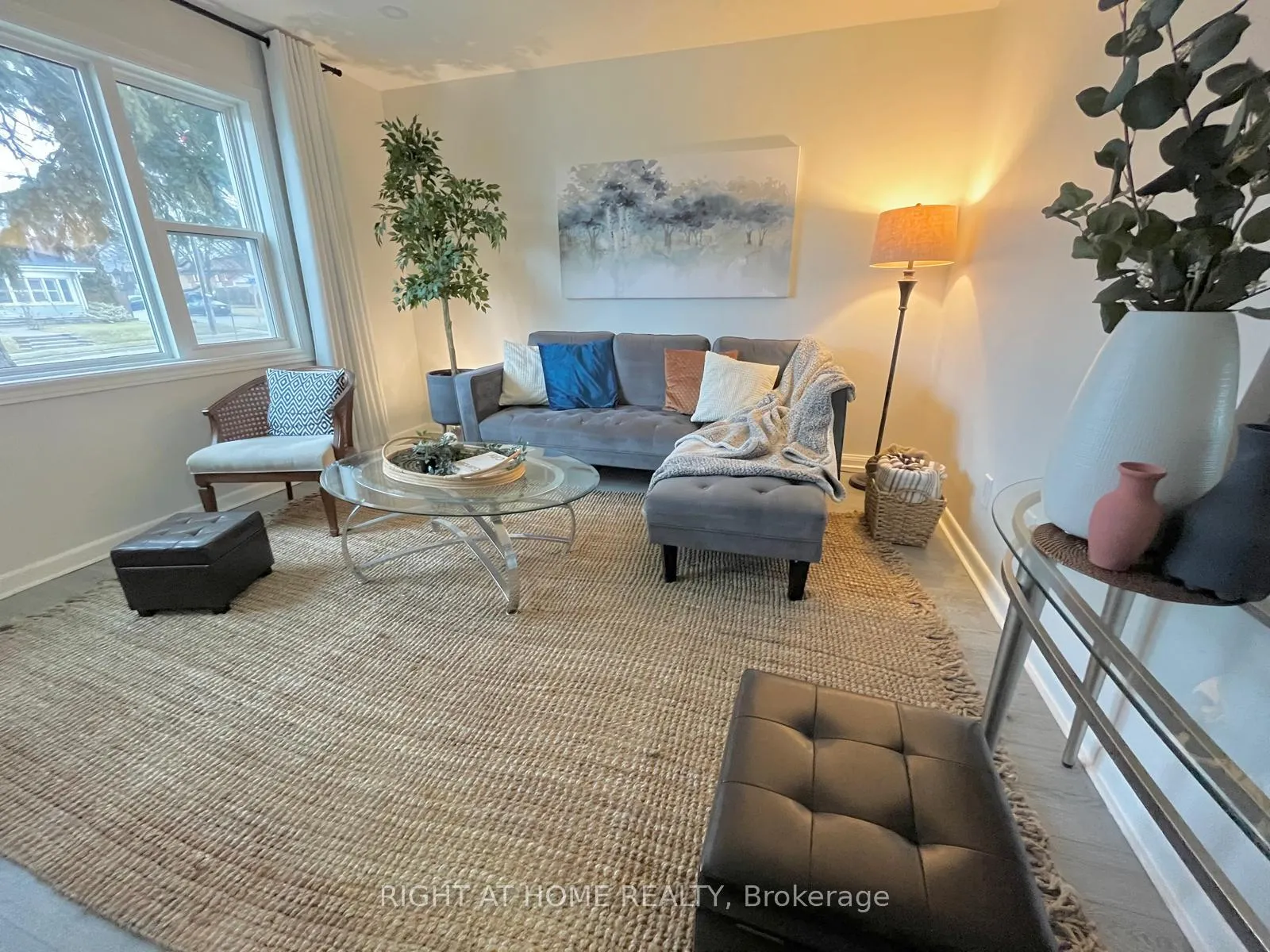Photo 4 of Unit Main, 601 Olive Avenue, Oshawa, Donevan — HOMEH