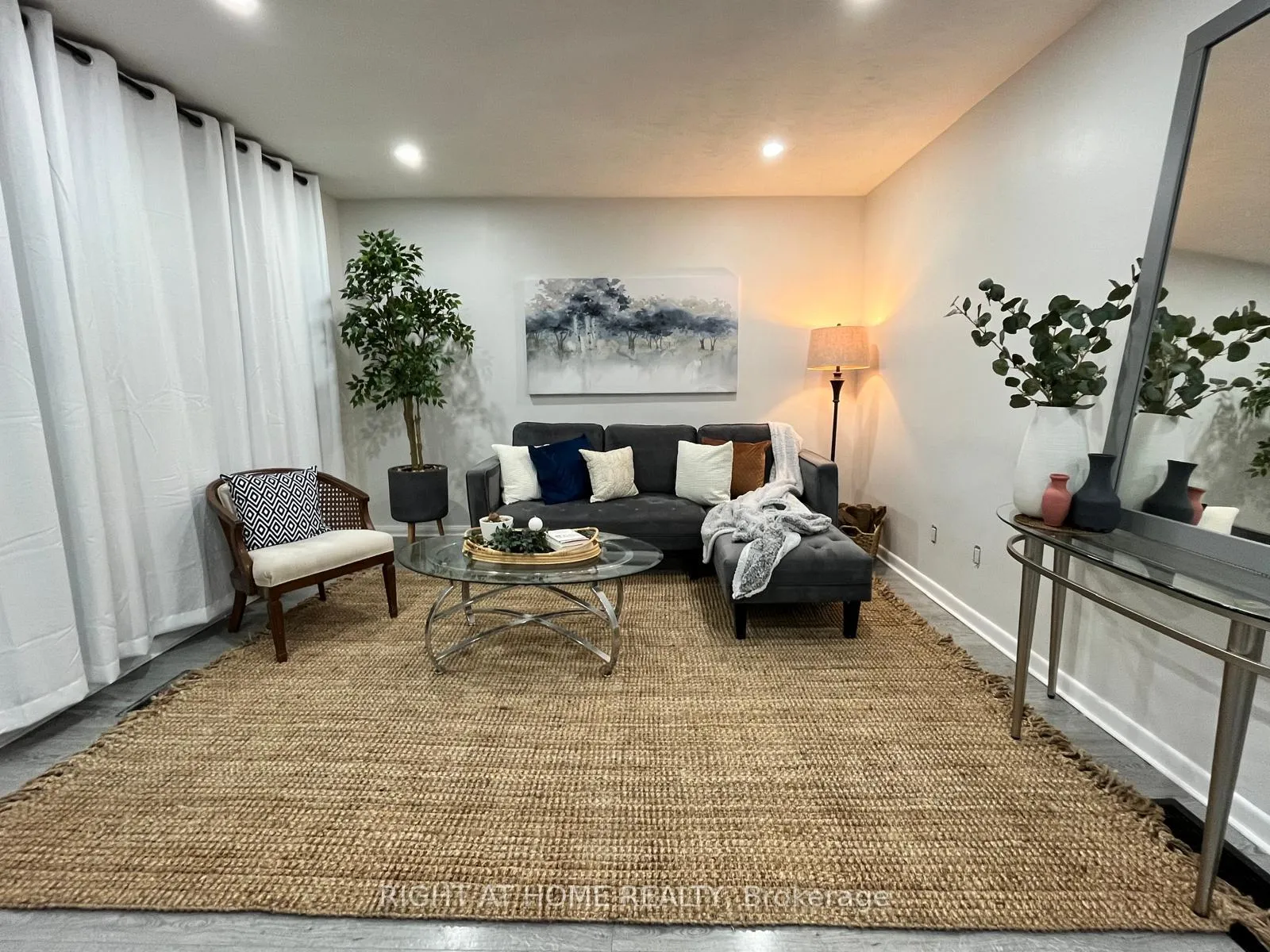 Photo 5 of Unit Main, 601 Olive Avenue, Oshawa, Donevan — HOMEH