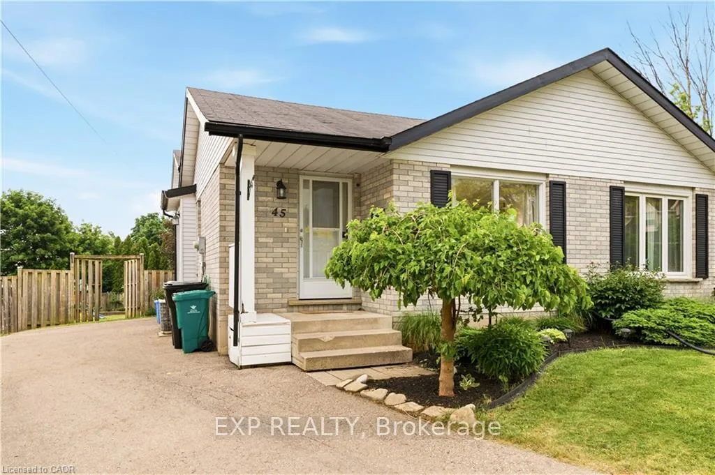 Photo 2 of 45 Catalina Court, Kitchener — HOMEH