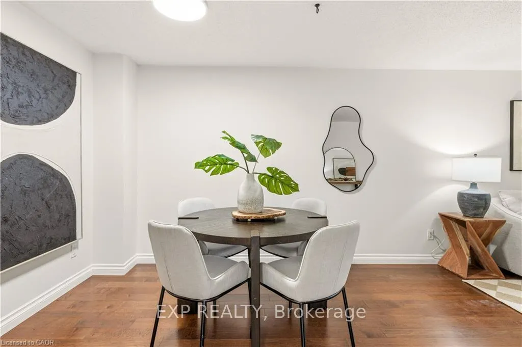 Photo 7 of 45 Catalina Court, Kitchener — HOMEH