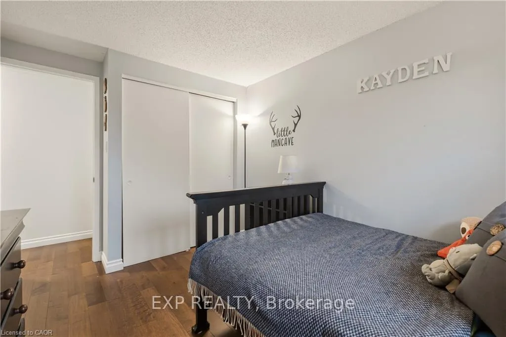 Photo 16 of 45 Catalina Court, Kitchener — HOMEH