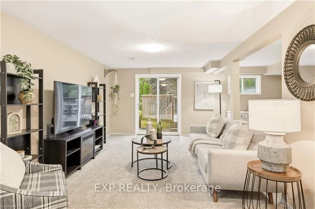 Photo 23 of 45 Catalina Court, Kitchener — HOMEH