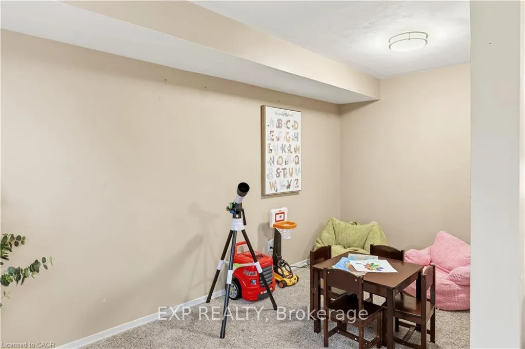 Photo 26 of 45 Catalina Court, Kitchener — HOMEH
