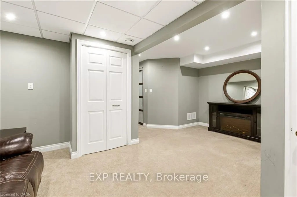 Photo 32 of 45 Catalina Court, Kitchener — HOMEH
