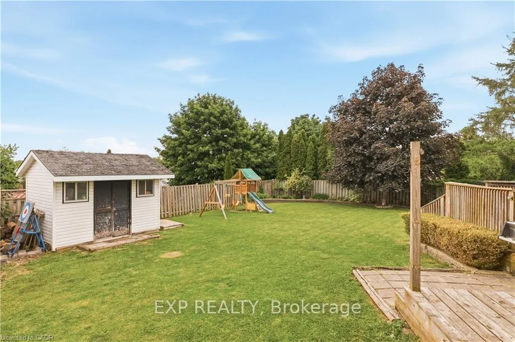 Photo 35 of 45 Catalina Court, Kitchener — HOMEH