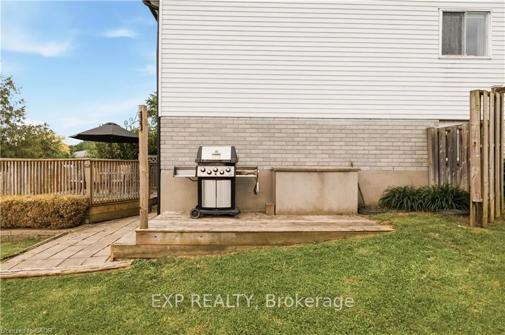 Photo 36 of 45 Catalina Court, Kitchener — HOMEH