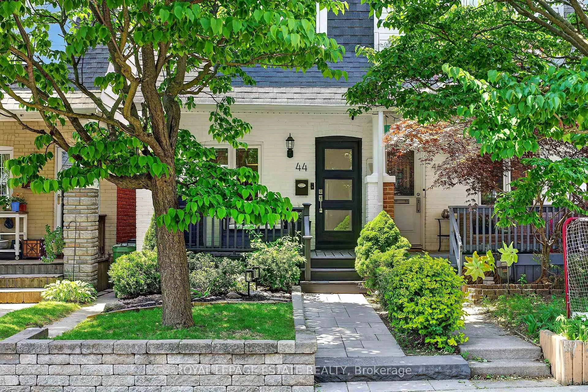 Front of 44 Bastedo Avenue