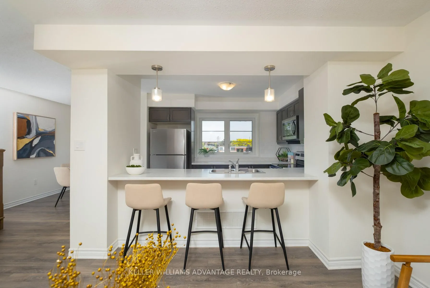 Photo 10 of 73 Cleanside Road, Scarborough, Clairlea-Birchmount — HOMEH