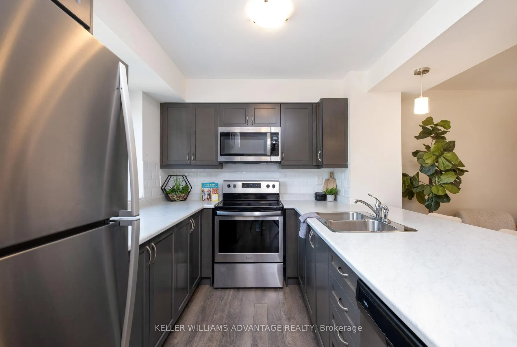 Photo 11 of 73 Cleanside Road, Scarborough, Clairlea-Birchmount — HOMEH