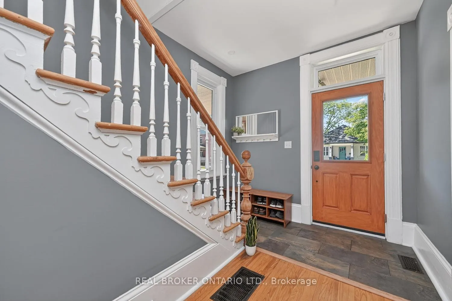 Photo 8 of 39 Mcewen Avenue, Smiths Falls — HOMEH