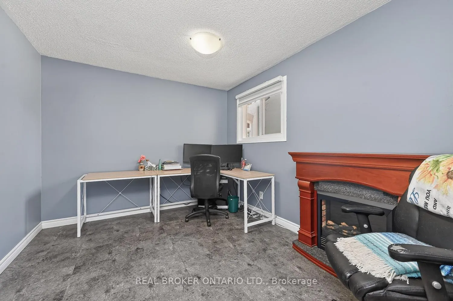 Photo 29 of 39 Mcewen Avenue, Smiths Falls — HOMEH