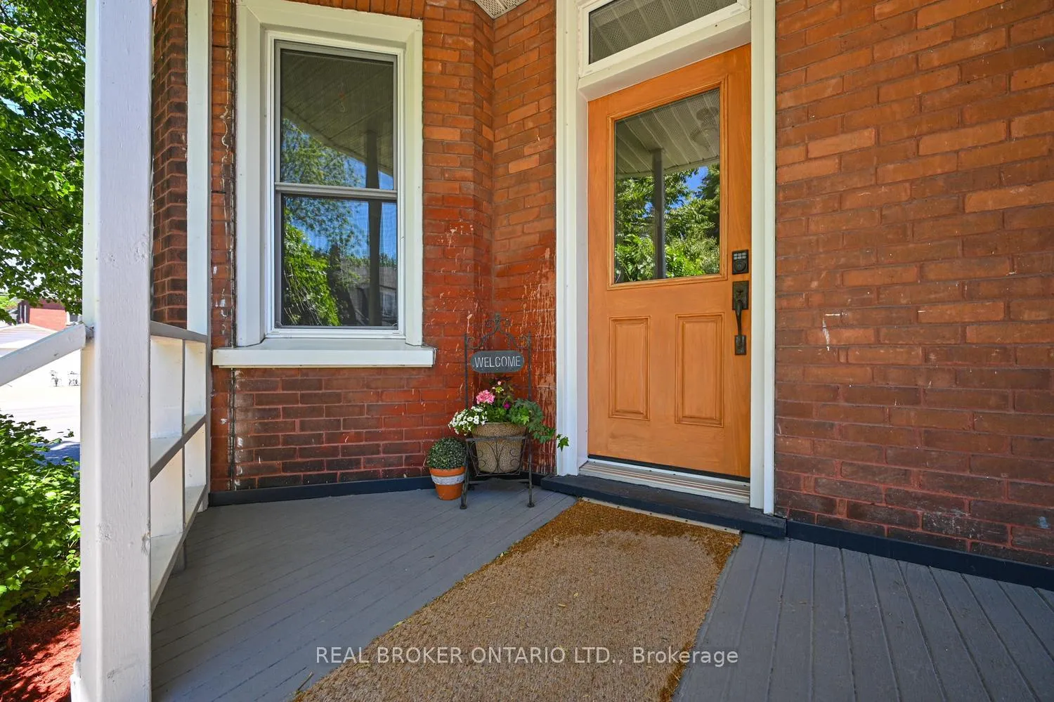 Photo 33 of 39 Mcewen Avenue, Smiths Falls — HOMEH