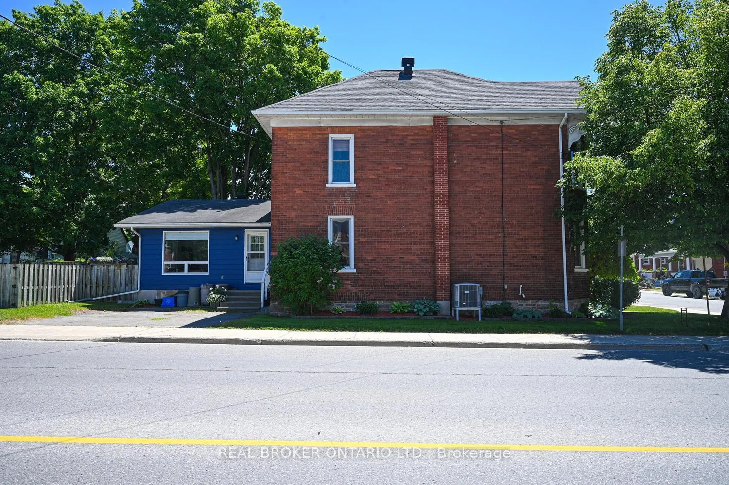 Photo 35 of 39 Mcewen Avenue, Smiths Falls — HOMEH