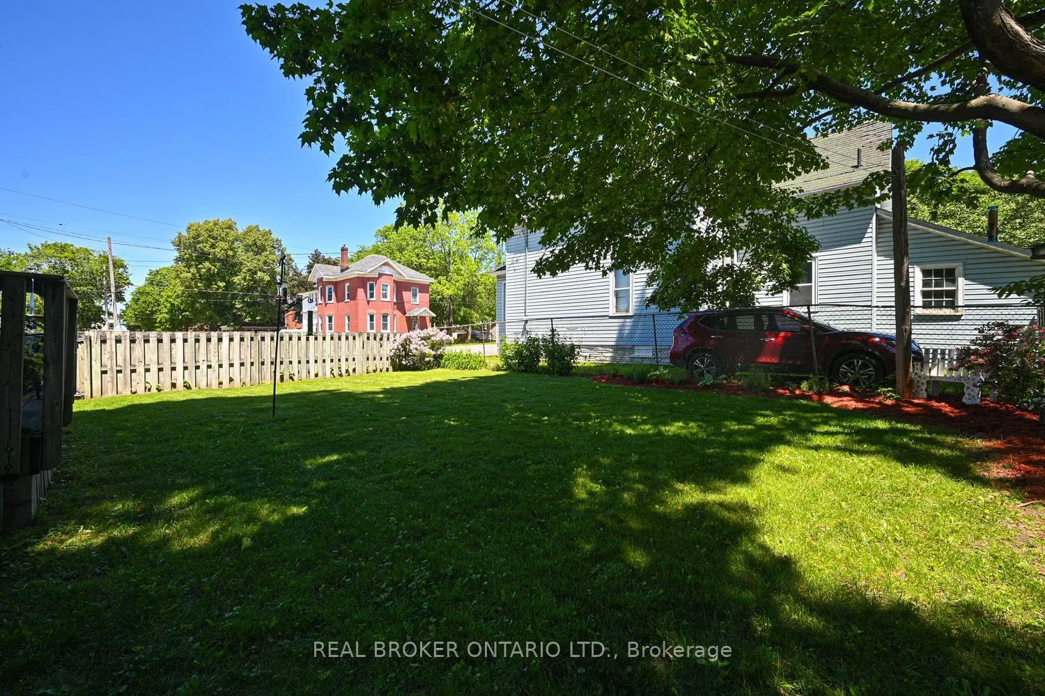 Photo 38 of 39 Mcewen Avenue, Smiths Falls — HOMEH