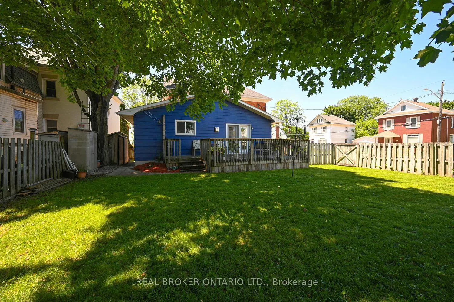 Photo 41 of 39 Mcewen Avenue, Smiths Falls — HOMEH