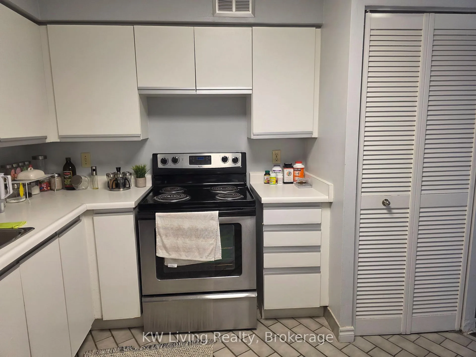 Photo 7 of Unit 2608, 260 Queens Quay W, Toronto, Waterfront Communities — HOMEH