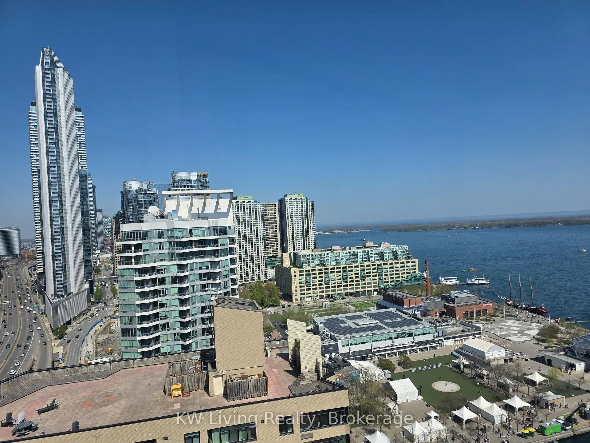 Photo 19 of Unit 2608, 260 Queens Quay W, Toronto, Waterfront Communities — HOMEH