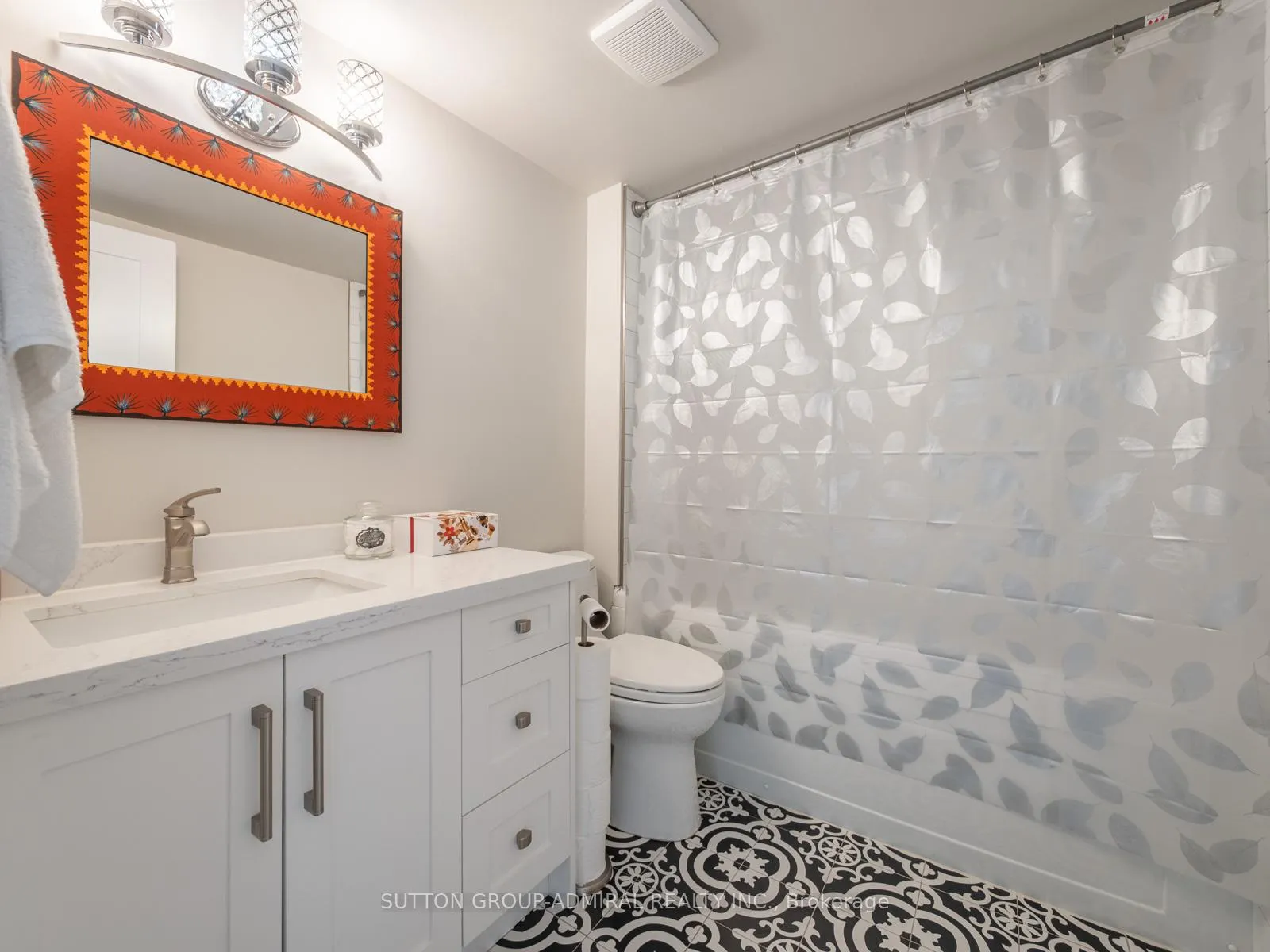 Photo 17 of Unit 401, 14924 Yonge Street, Aurora, Aurora Village — HOMEH