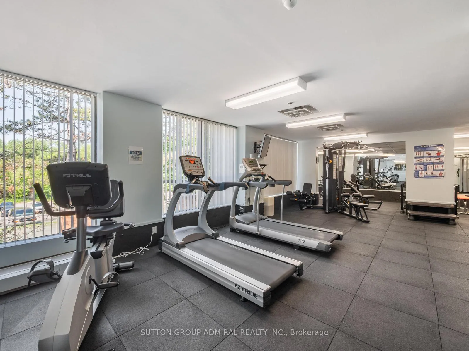 Photo 25 of Unit 401, 14924 Yonge Street, Aurora, Aurora Village — HOMEH