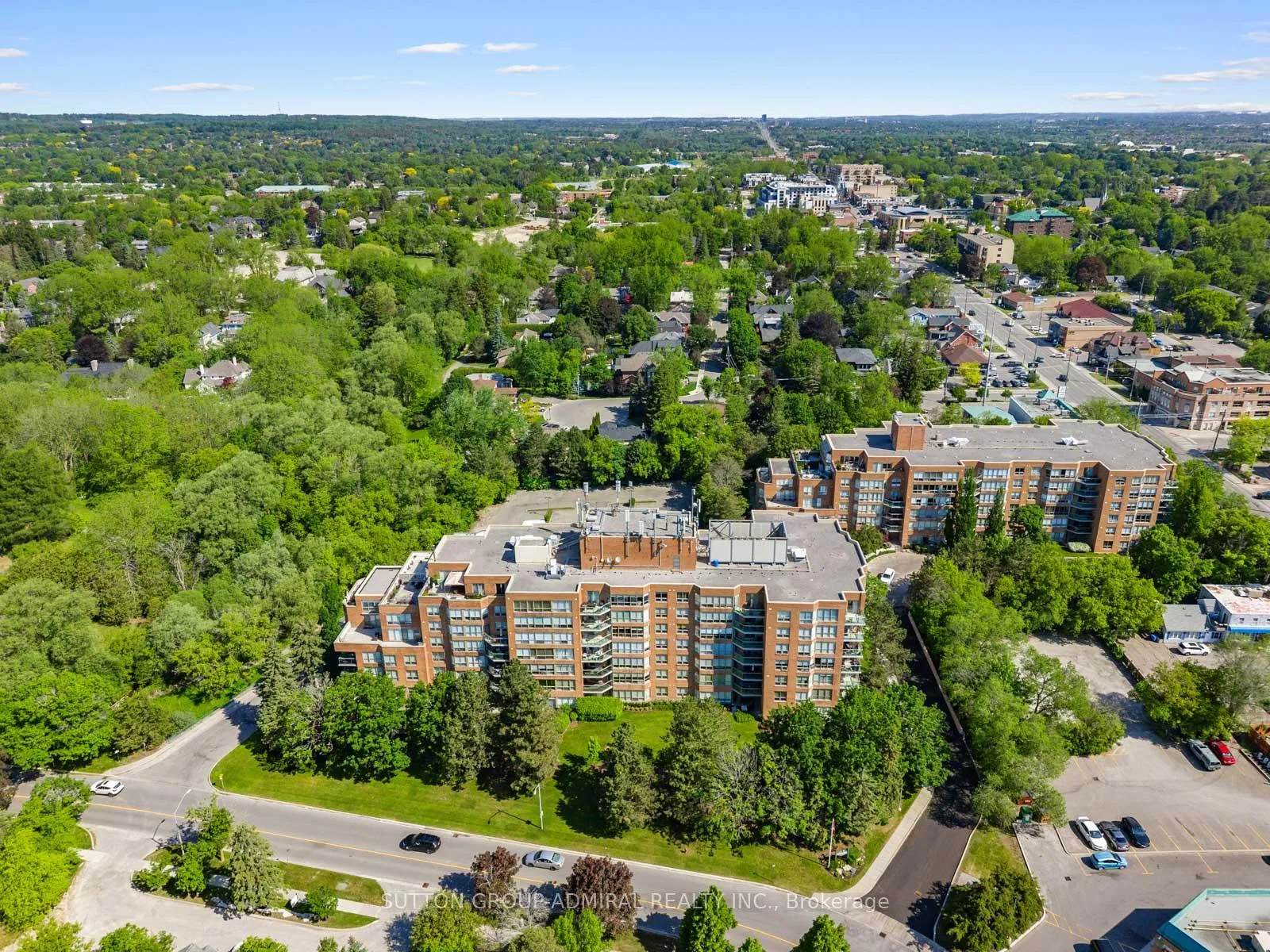 Photo 35 of Unit 401, 14924 Yonge Street, Aurora, Aurora Village — HOMEH