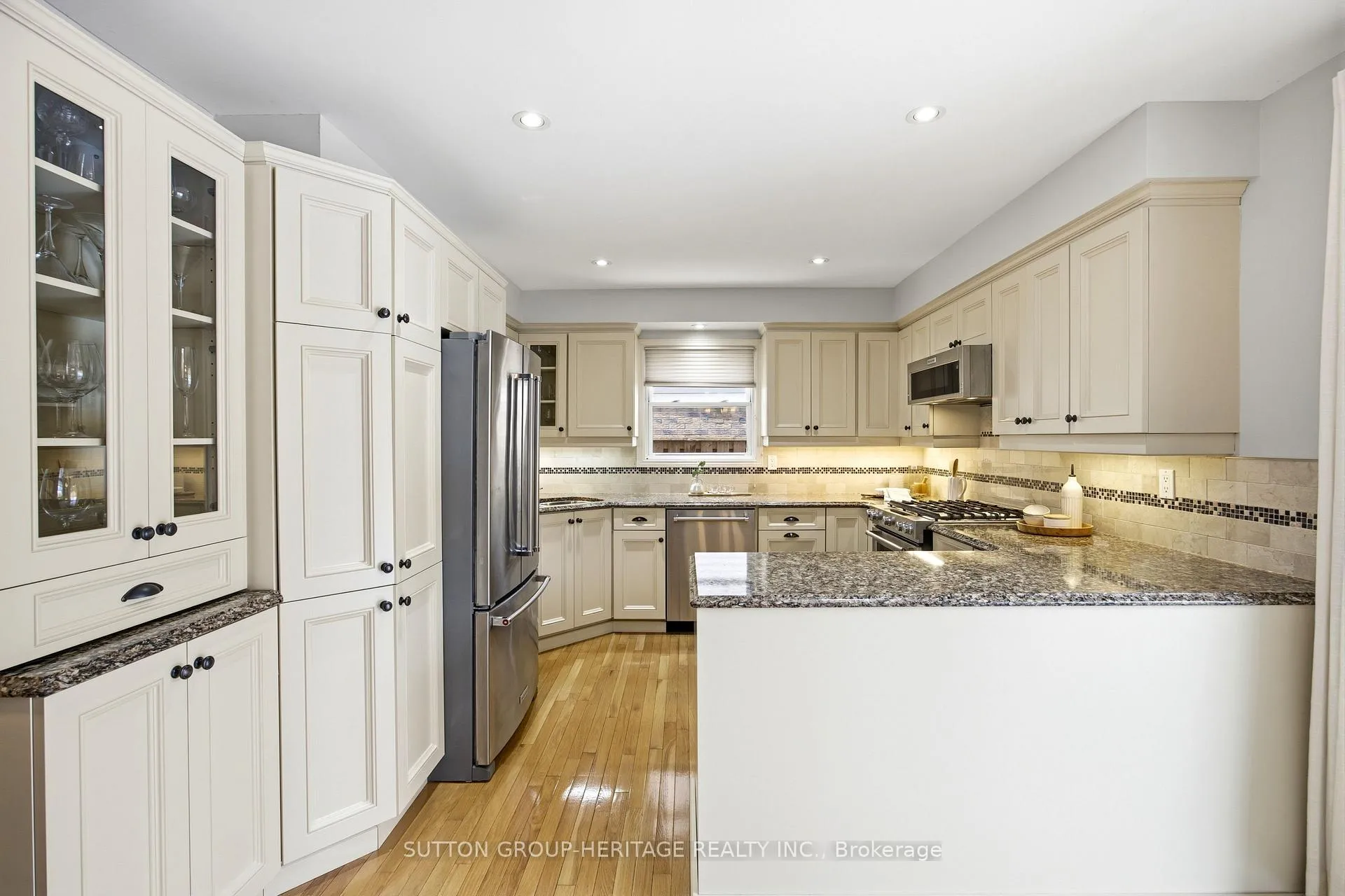 Photo 14 of 532 Beech Street E, Whitby, Pringle Creek — HOMEH