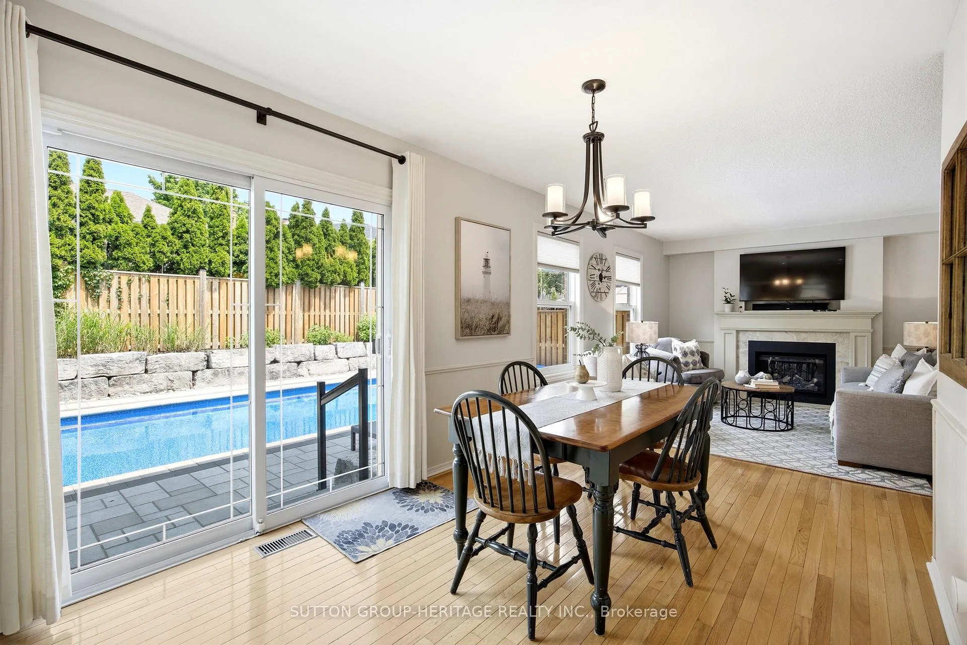 Photo 16 of 532 Beech Street E, Whitby, Pringle Creek — HOMEH