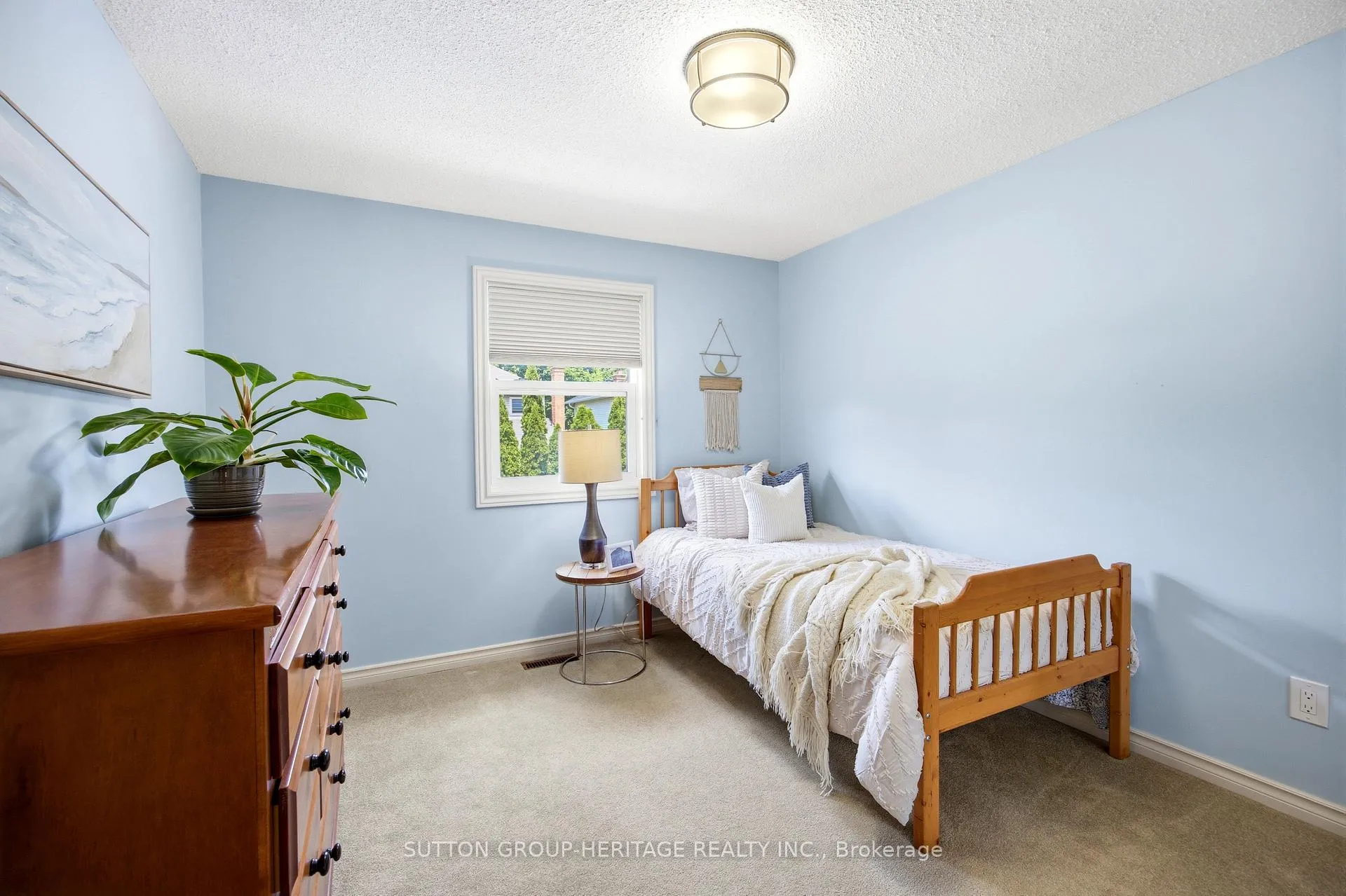 Photo 35 of 532 Beech Street E, Whitby, Pringle Creek — HOMEH