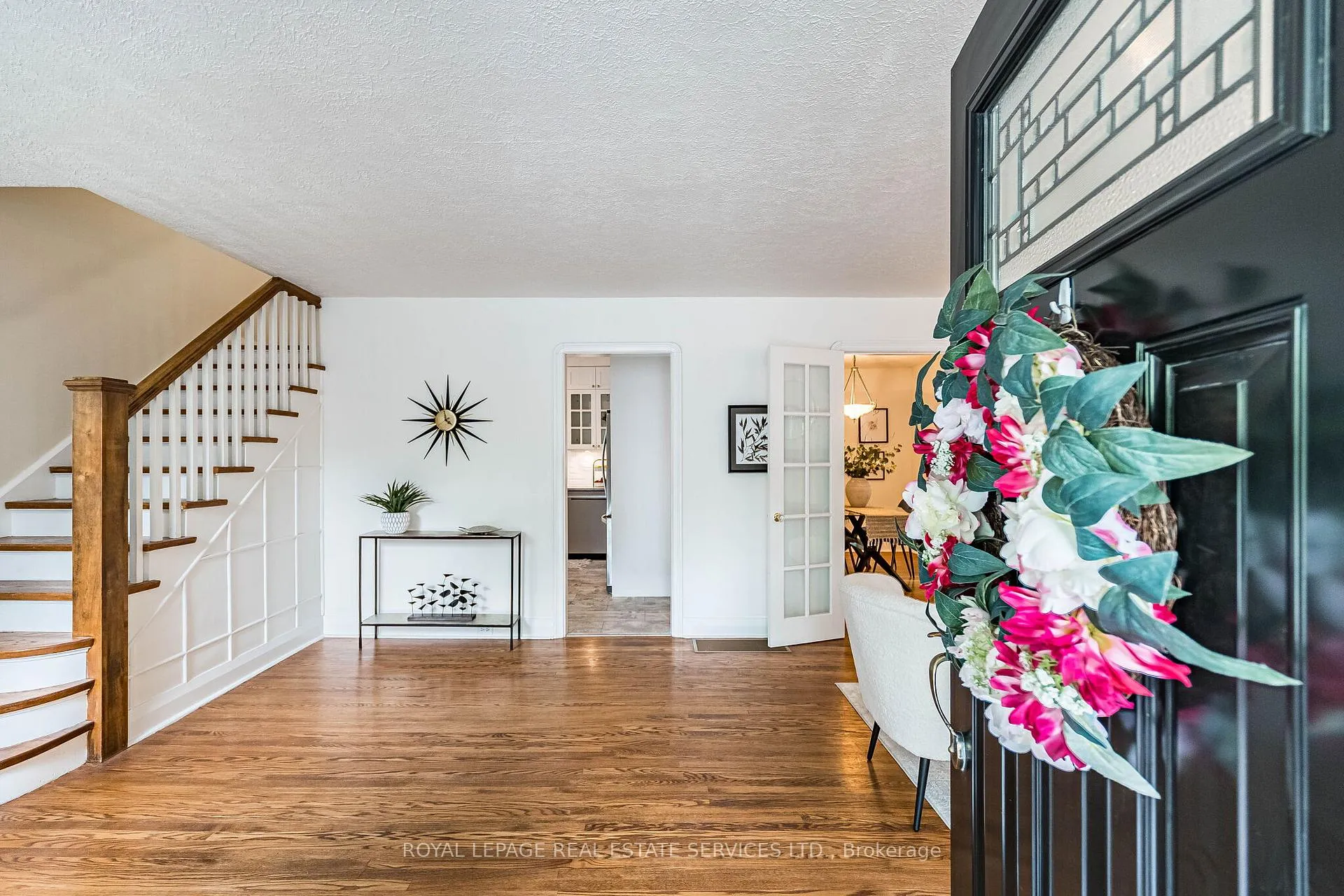 Photo 5 of 41 Wellington Street W, Brampton, Downtown Brampton — HOMEH