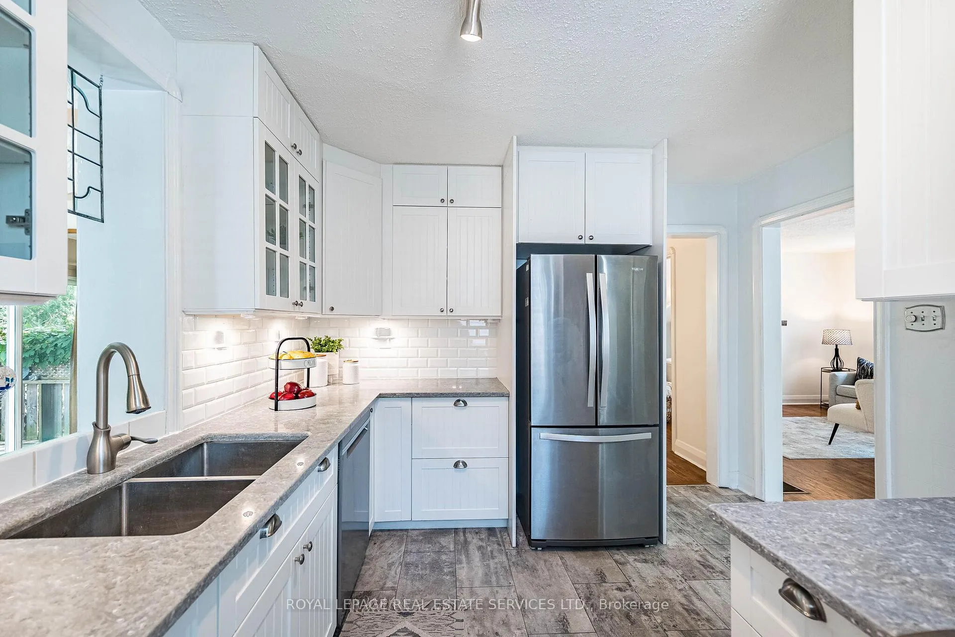 Photo 16 of 41 Wellington Street W, Brampton, Downtown Brampton — HOMEH