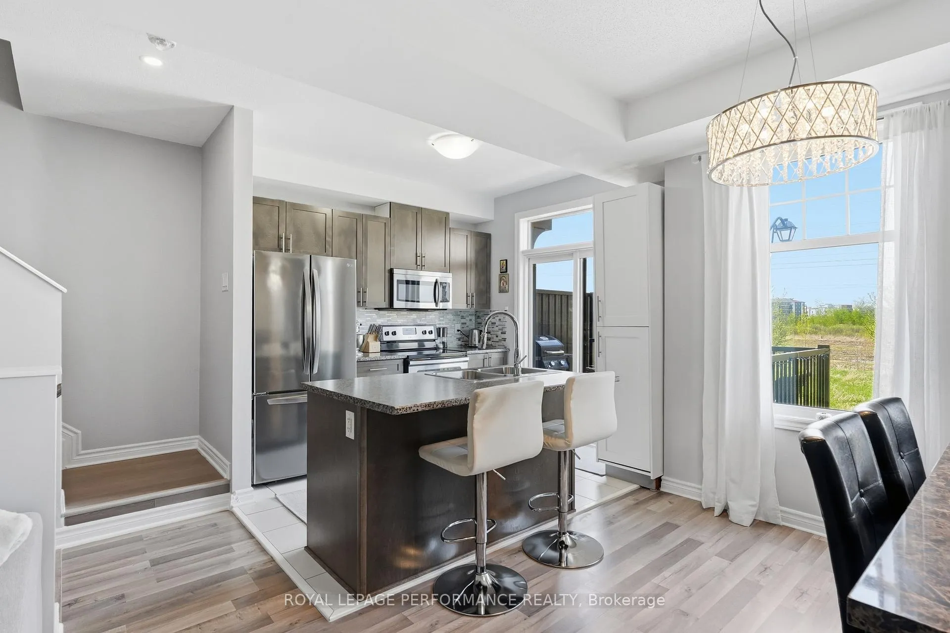Photo 6 of 663 Trigoria Crescent, Ottawa, Avalon West — HOMEH