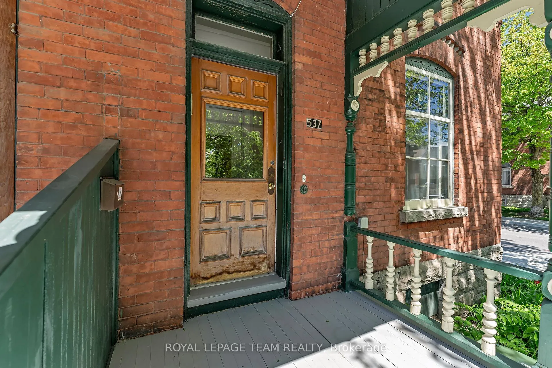 Photo 4 of 537 Gilmour Street, Ottawa, Ottawa Centre — HOMEH