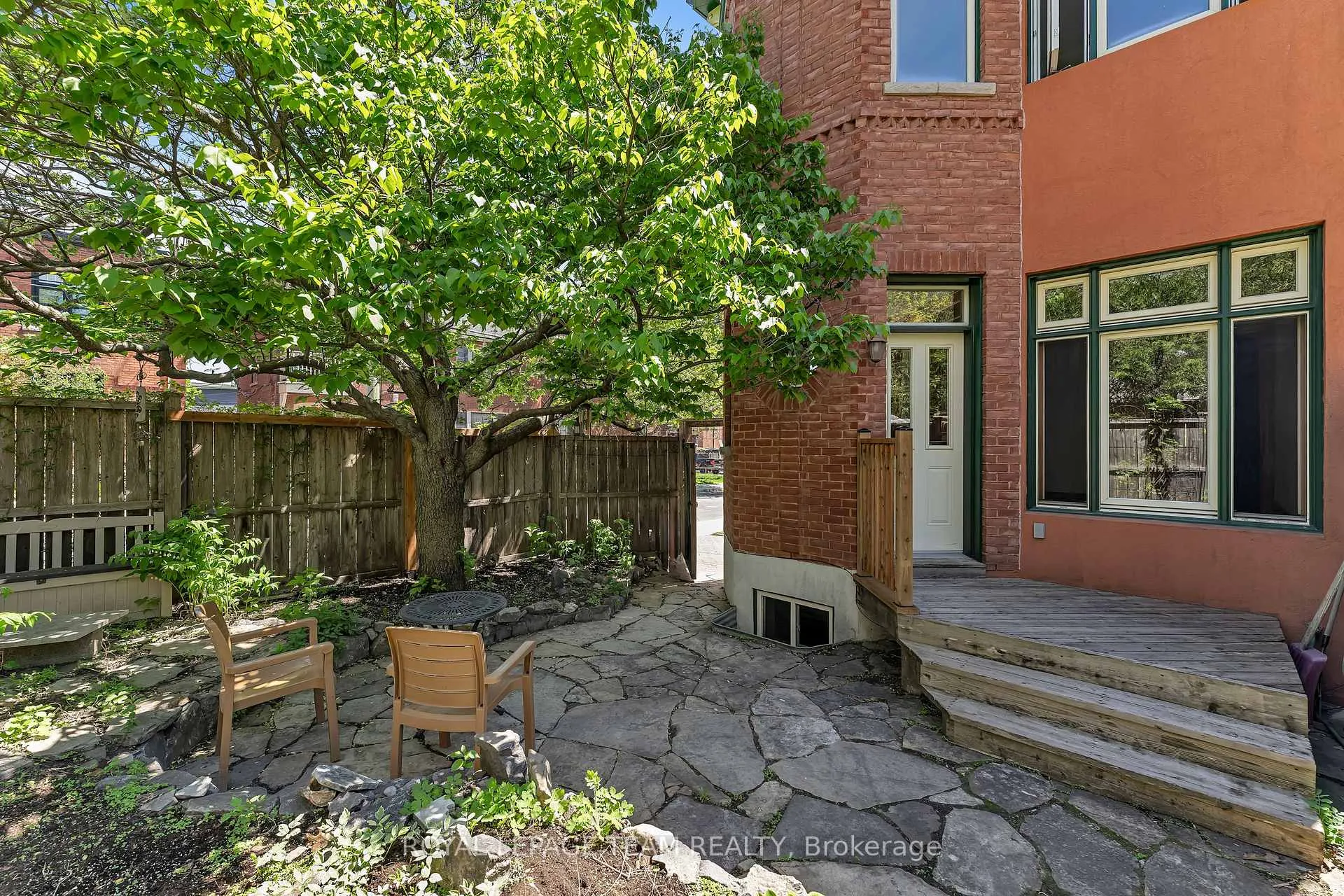 Photo 39 of 537 Gilmour Street, Ottawa, Ottawa Centre — HOMEH