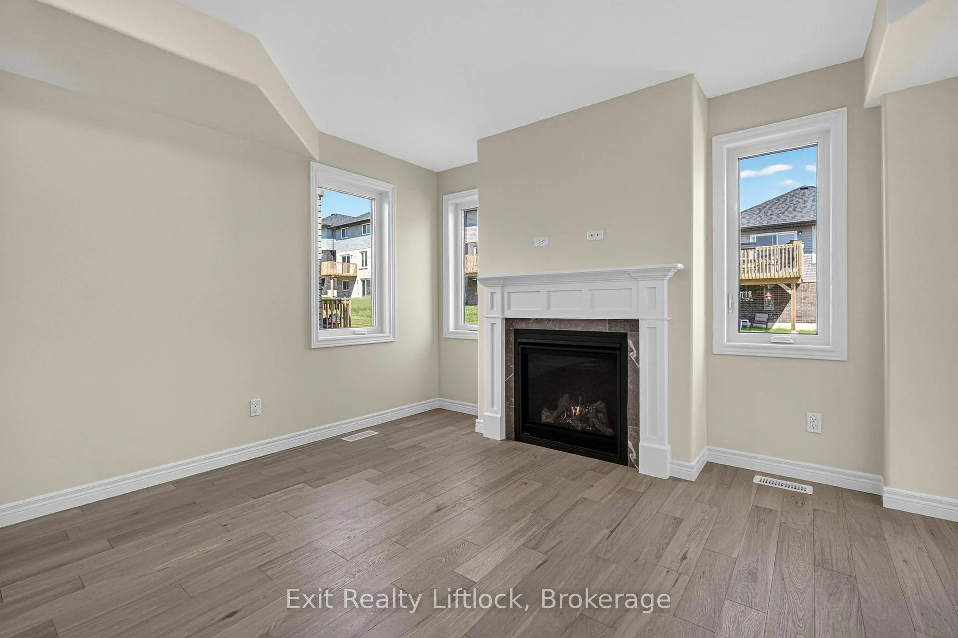Photo 7 of 242 O'Neil Street, Peterborough, Monaghan Ward 2 — HOMEH