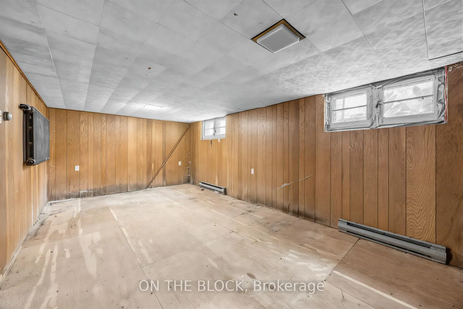 Photo 13 of 729 Pharmacy Avenue, Scarborough, Clairlea-Birchmount — HOMEH