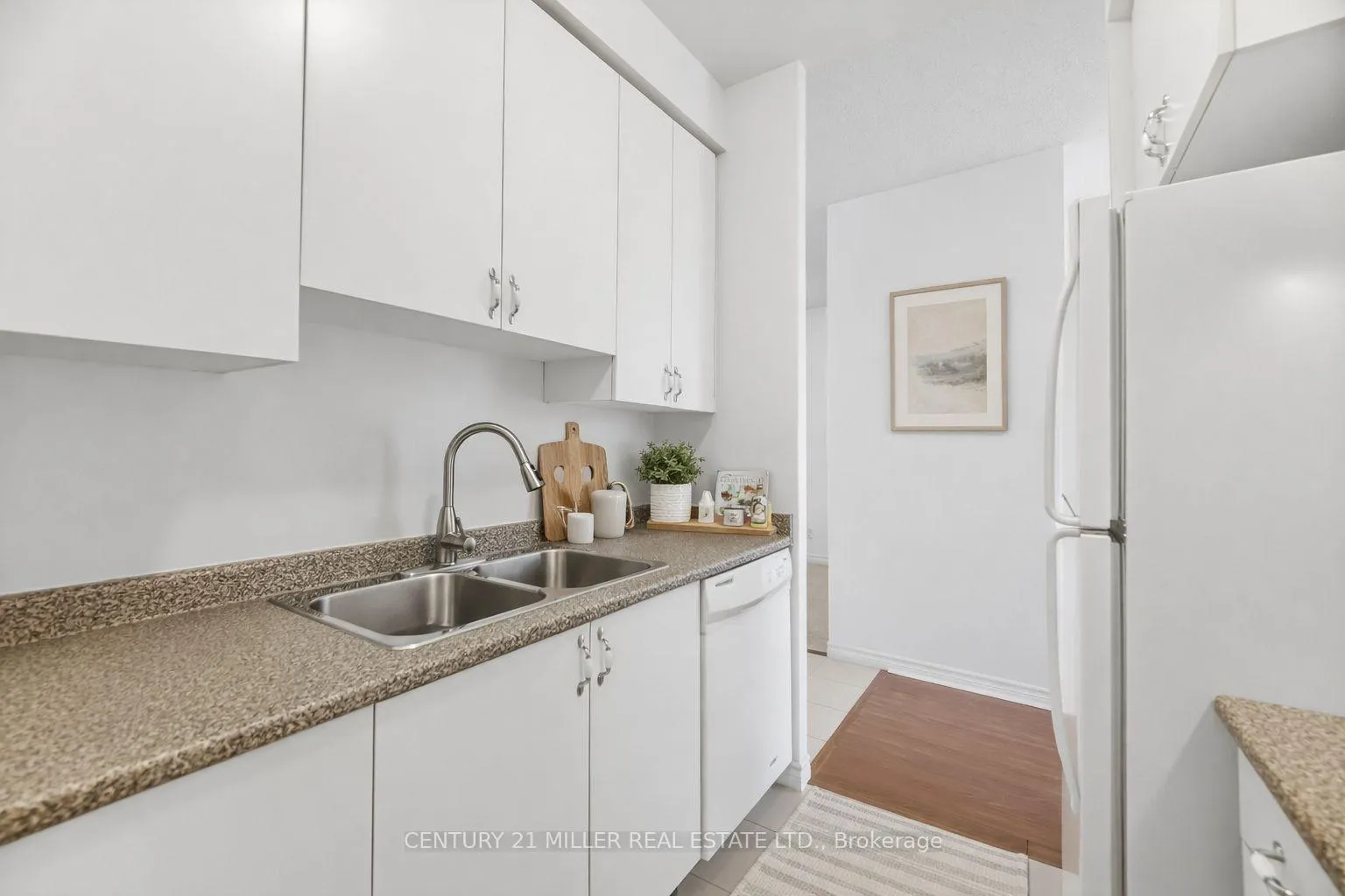 Photo 22 of Unit Ph08, 35 Saranac Boulevard, Toronto, Englemount-Lawrence — HOMEH