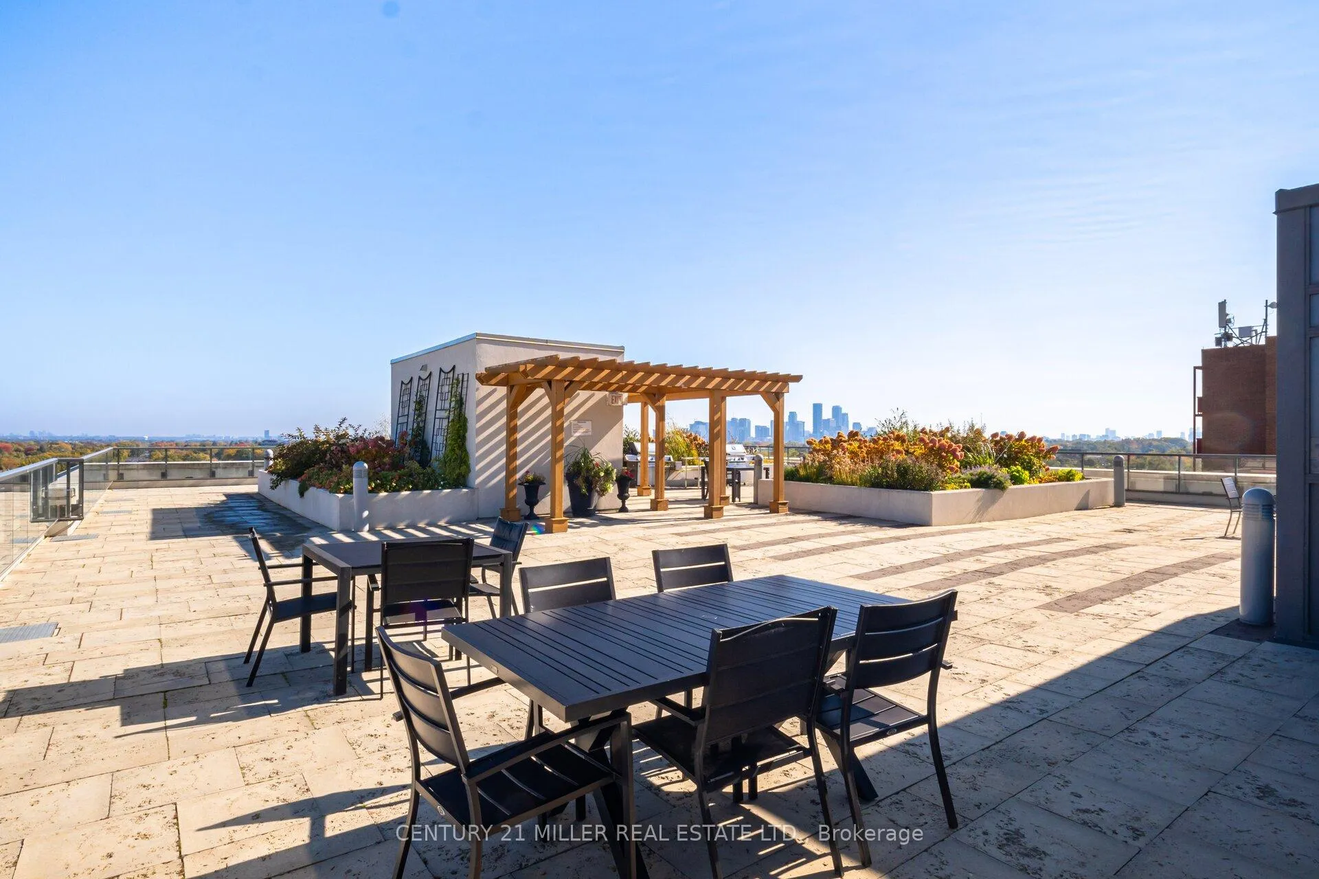 Photo 31 of Unit Ph08, 35 Saranac Boulevard, Toronto, Englemount-Lawrence — HOMEH